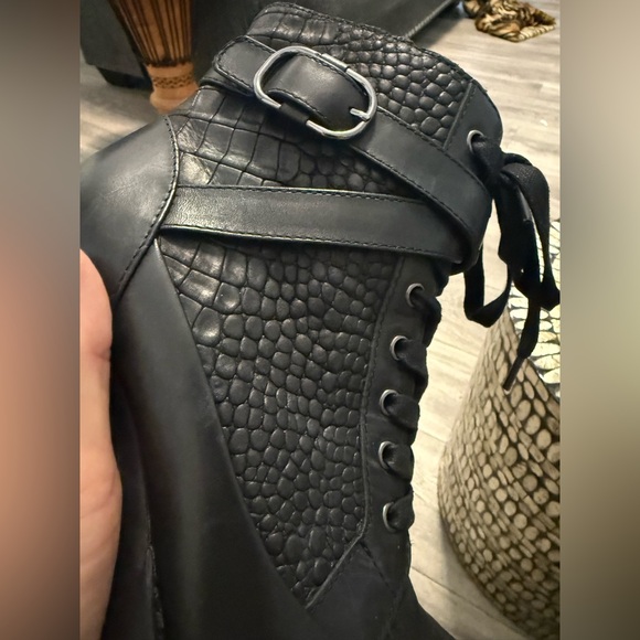 ANTONIO MELANI Black Croc-Embossed Ankle Booties - Picture 8 of 8